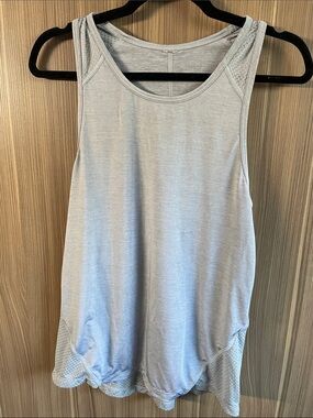 Lorna Jane Light Gray Athletic Tank Top